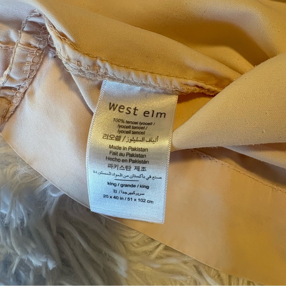 West Elm Silky Tencel Sheets King Pillowcase in Blush Pink - Picture 3 of 5
